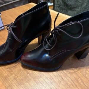 Elegant Burgundy Ankle Boots